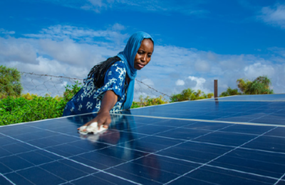 Nigeria-Guidebook-Woman-Solar